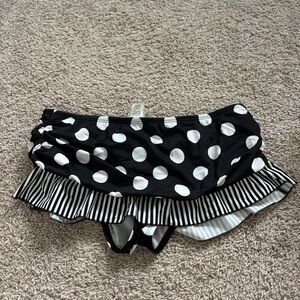 Women’s Black and White Bikini Bottom Ruffle Skirt Detail Polka Dot Stripe Large